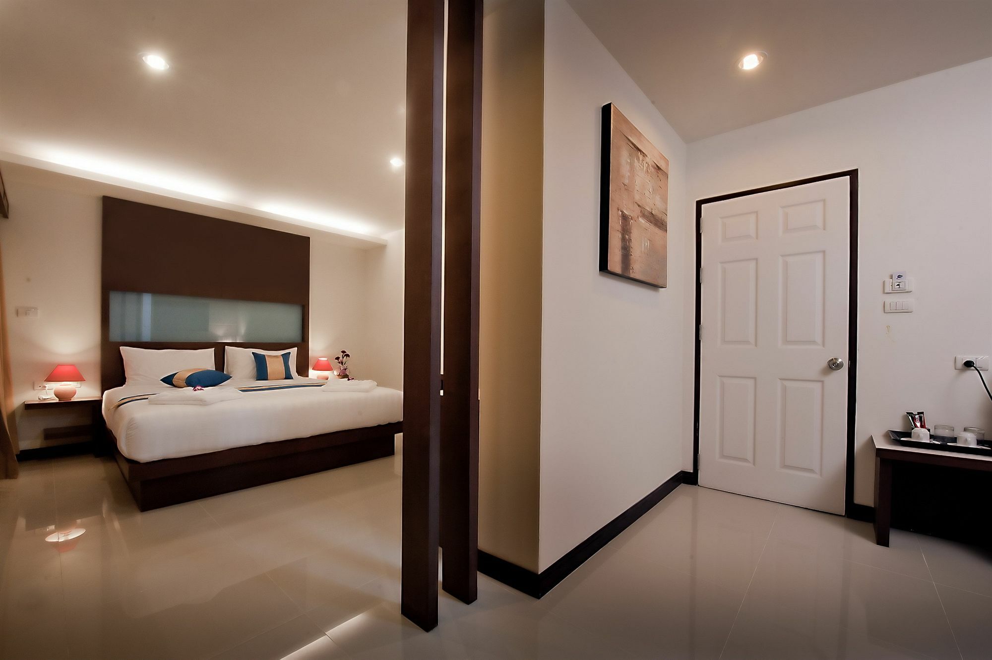 Отель Tuana Blue Sky Patong Экстерьер фото
