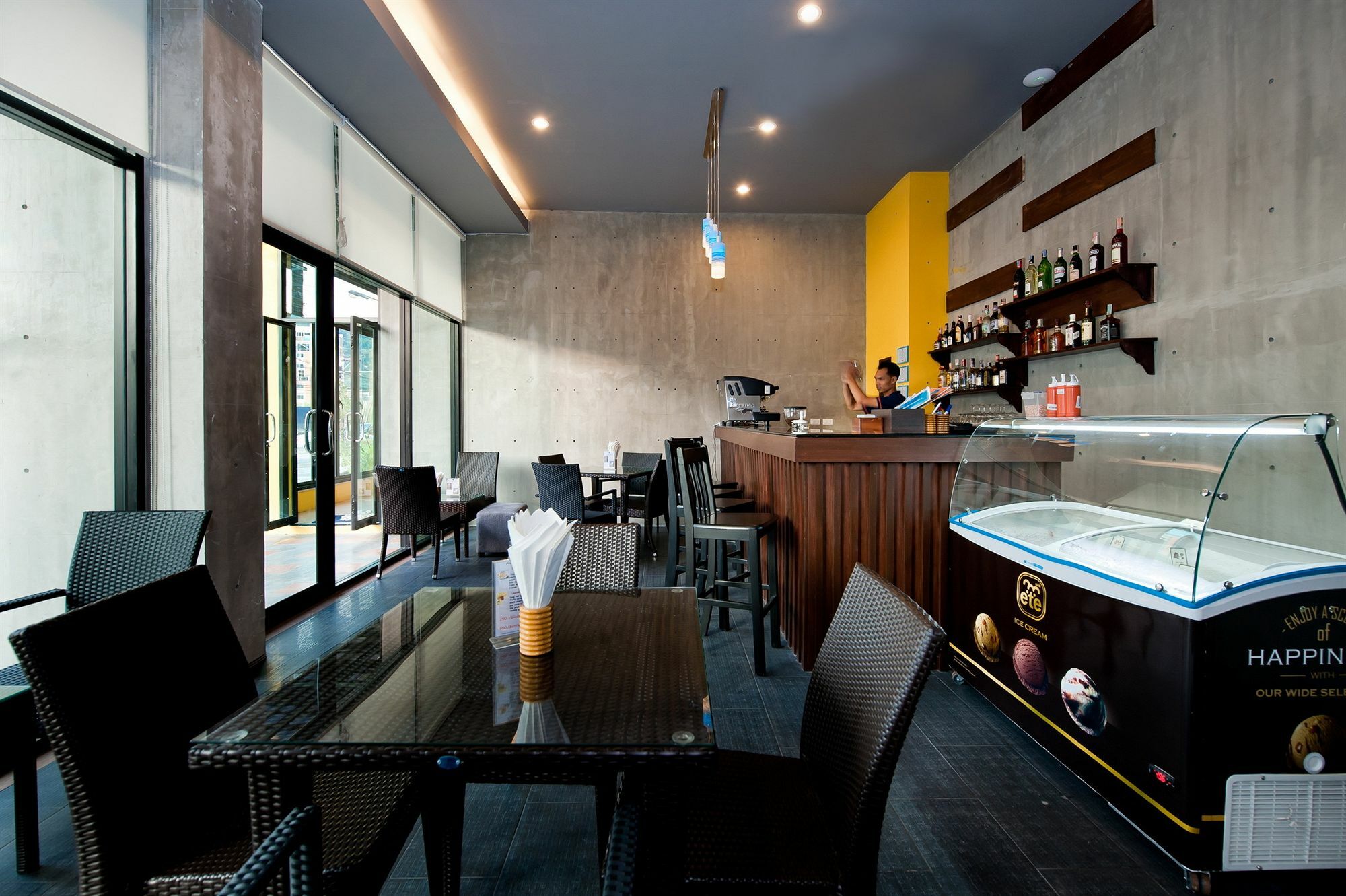 Отель Tuana Blue Sky Patong Экстерьер фото